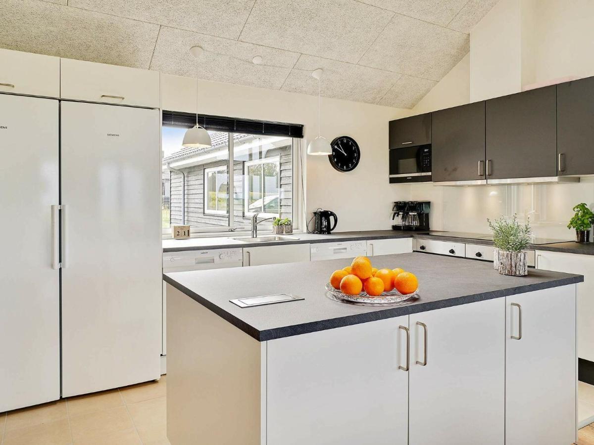 18 Person Holiday Home In Bogense Kültér fotó