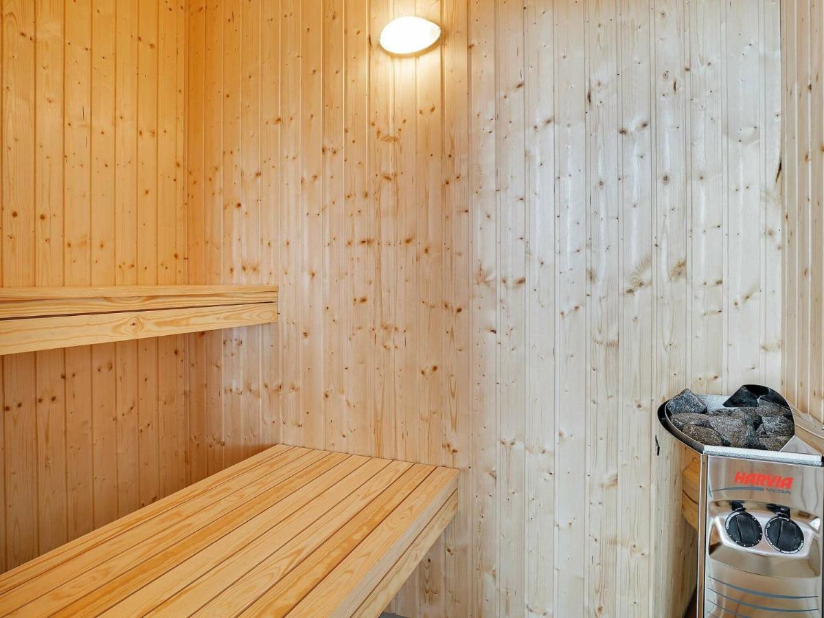 18 Person Holiday Home In Bogense Kültér fotó